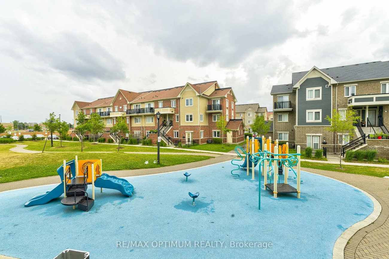 250, Sunny Meadow, Sandringham-Wellington, Brampton