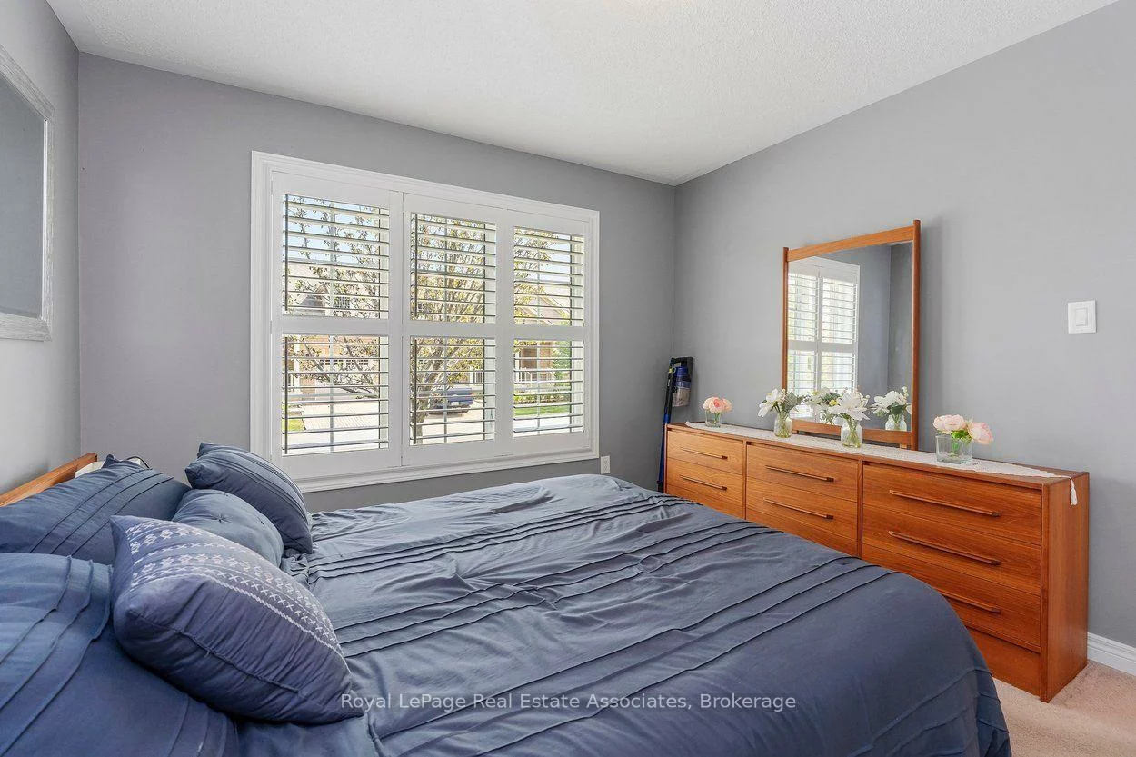 24, Lacorra, Sandringham-Wellington, Brampton