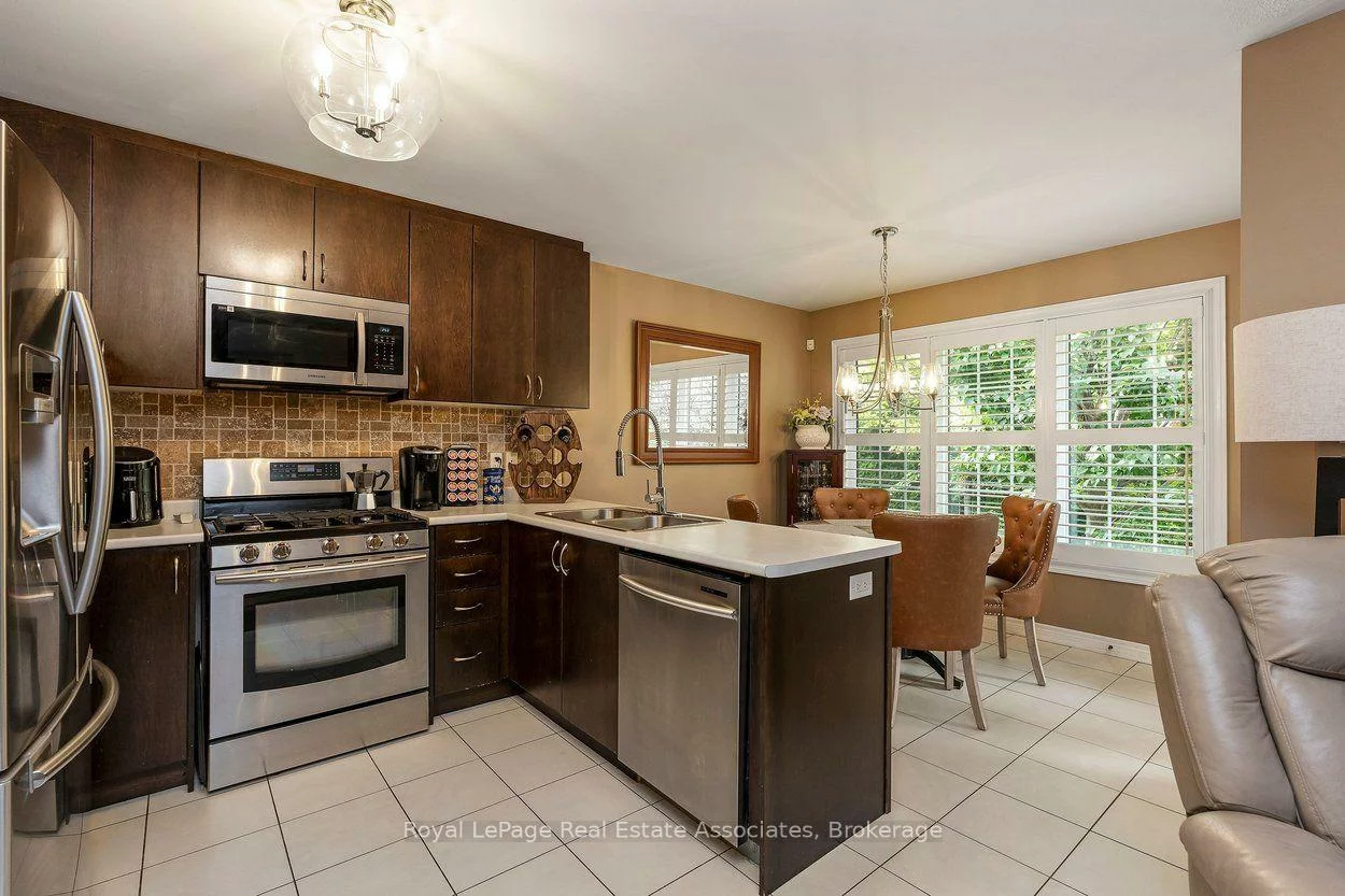 24, Lacorra, Sandringham-Wellington, Brampton