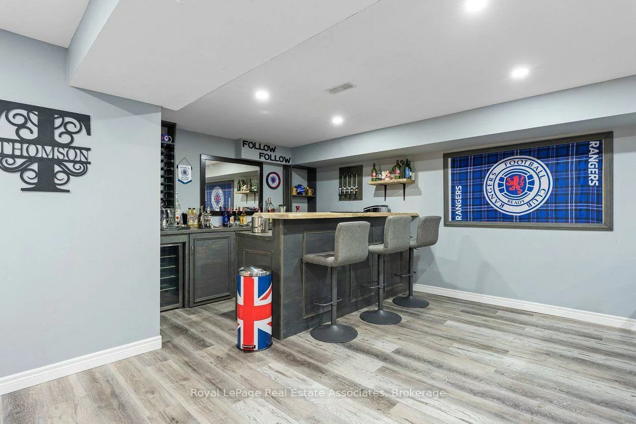 24, Lacorra, Sandringham-Wellington, Brampton