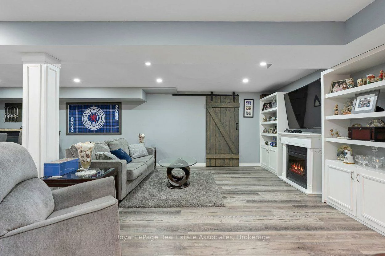 24, Lacorra, Sandringham-Wellington, Brampton