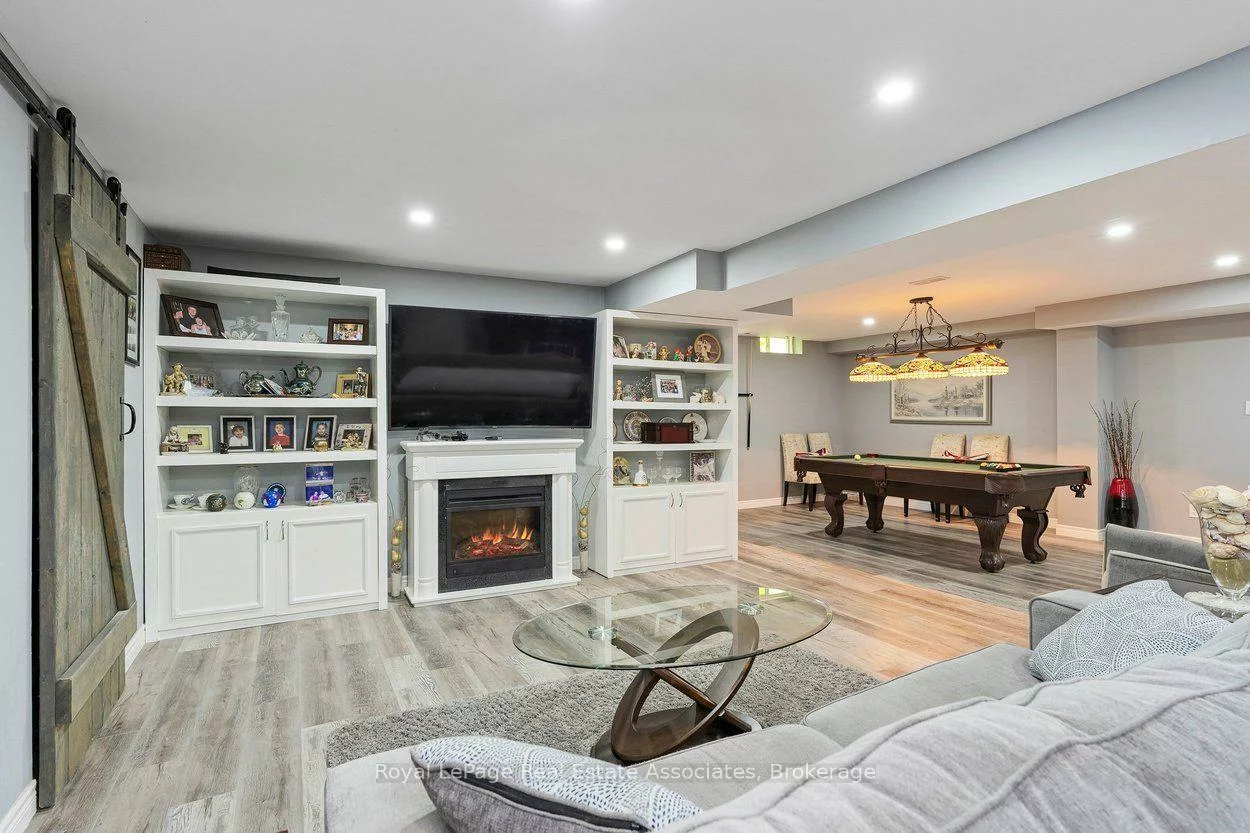 24, Lacorra, Sandringham-Wellington, Brampton