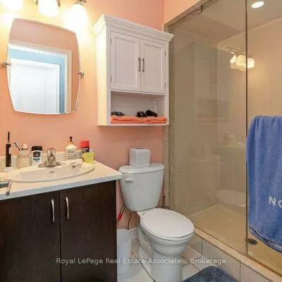 24, Lacorra, Sandringham-Wellington, Brampton
