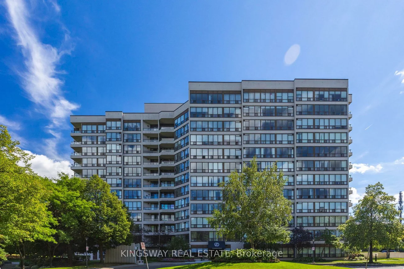 12, Laurelcrest, Queen Street Corridor, Brampton