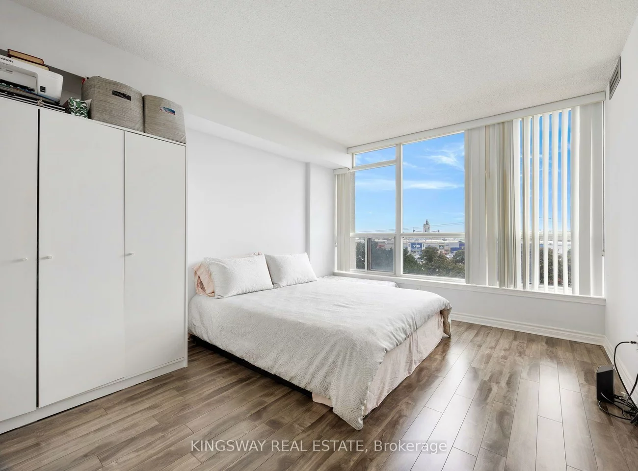 12, Laurelcrest, Queen Street Corridor, Brampton