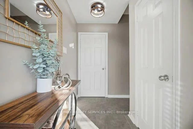180, Howden, Westgate, Brampton