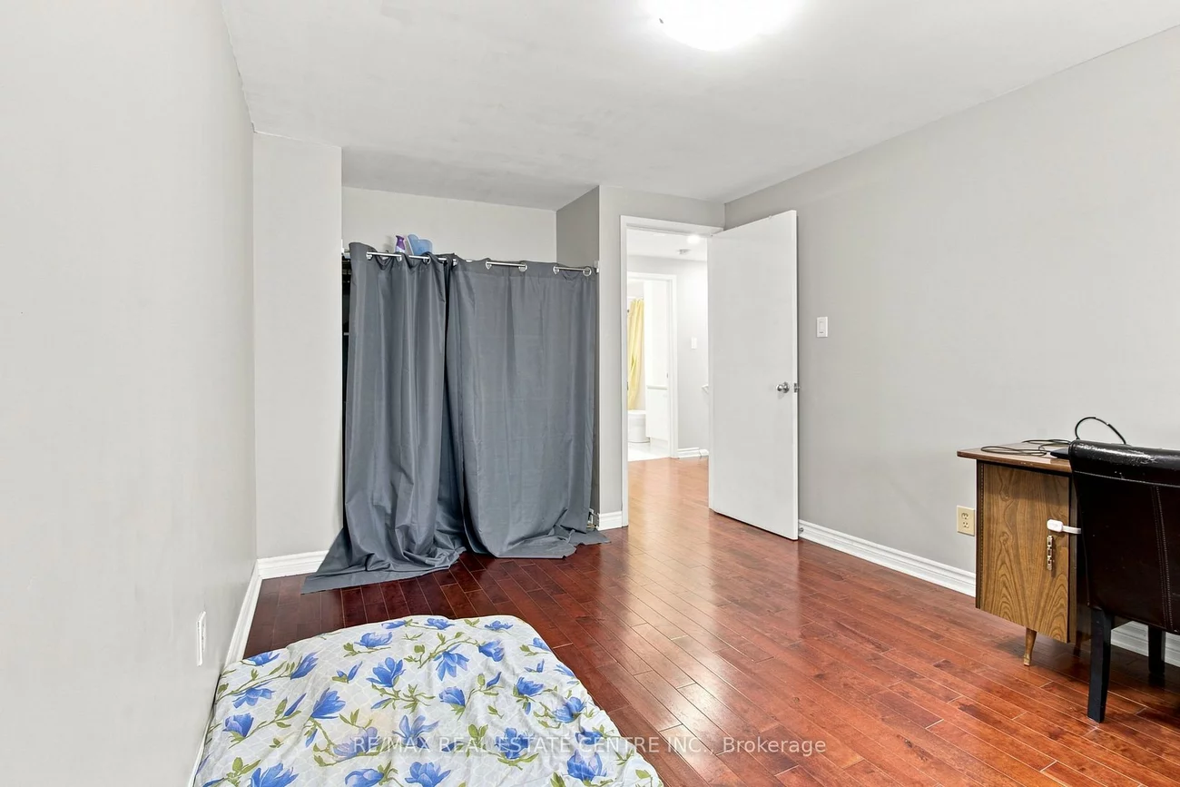 44, Franklin, Bramalea West Industrial, Brampton