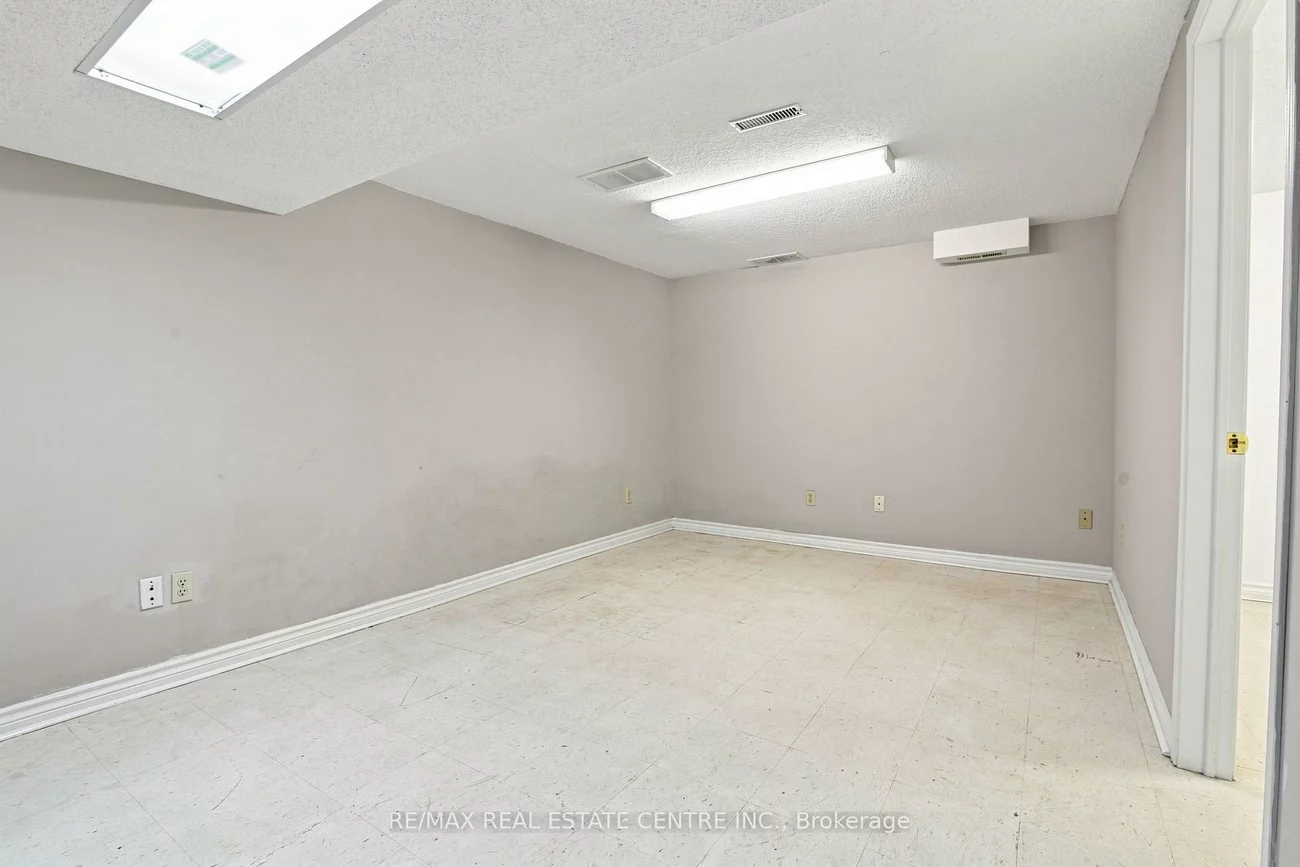 44, Franklin, Bramalea West Industrial, Brampton