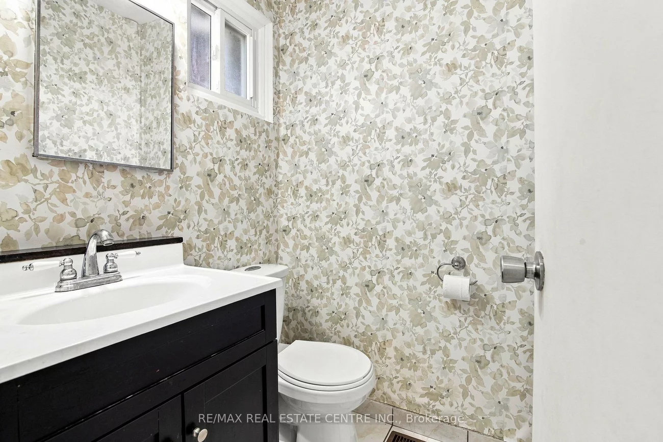 44, Franklin, Bramalea West Industrial, Brampton