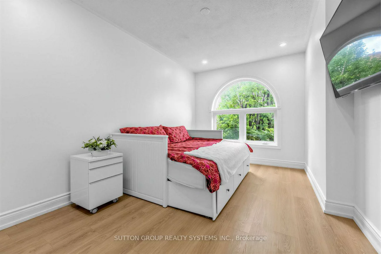 51, Gilgorm, Brampton West, Brampton