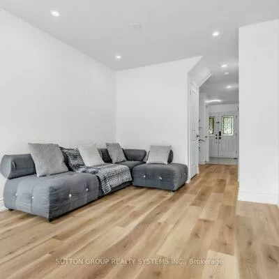 51, Gilgorm, Brampton West, Brampton