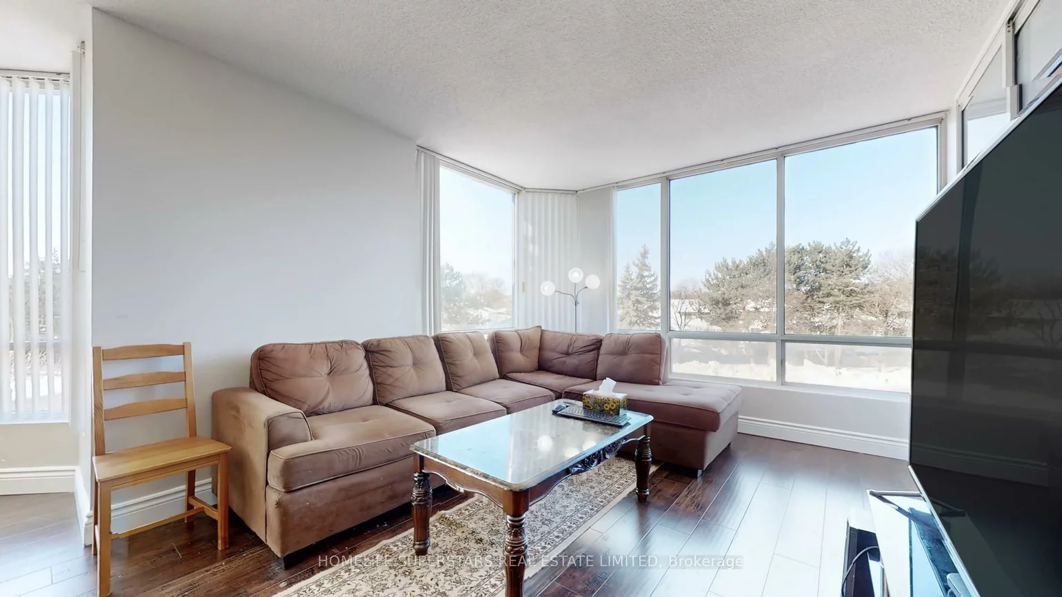 26, Hanover, Queen Street Corridor, Brampton