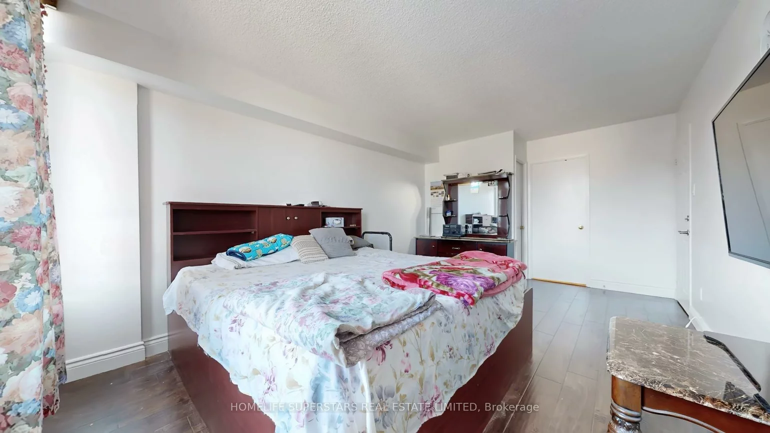 26, Hanover, Queen Street Corridor, Brampton