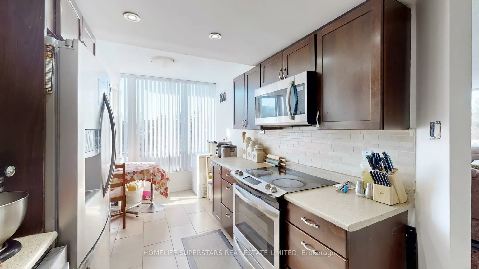 26, Hanover, Queen Street Corridor, Brampton