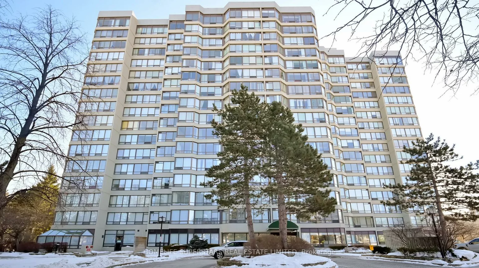 26, Hanover, Queen Street Corridor, Brampton