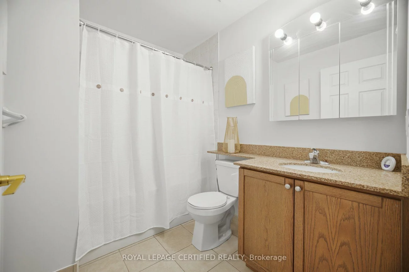 65, Via Rosedale, Sandringham-Wellington, Brampton