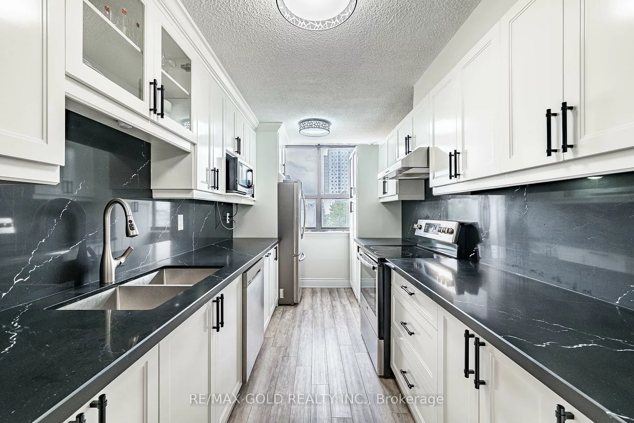 18, Knightsbridge, Queen Street Corridor, Brampton