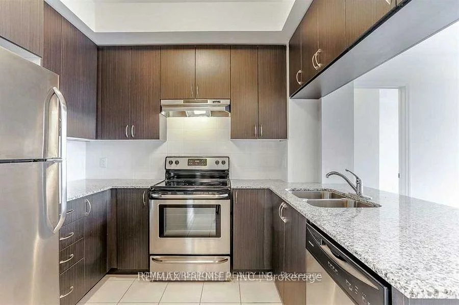 54, SKY HARBOUR, Bram West, Brampton