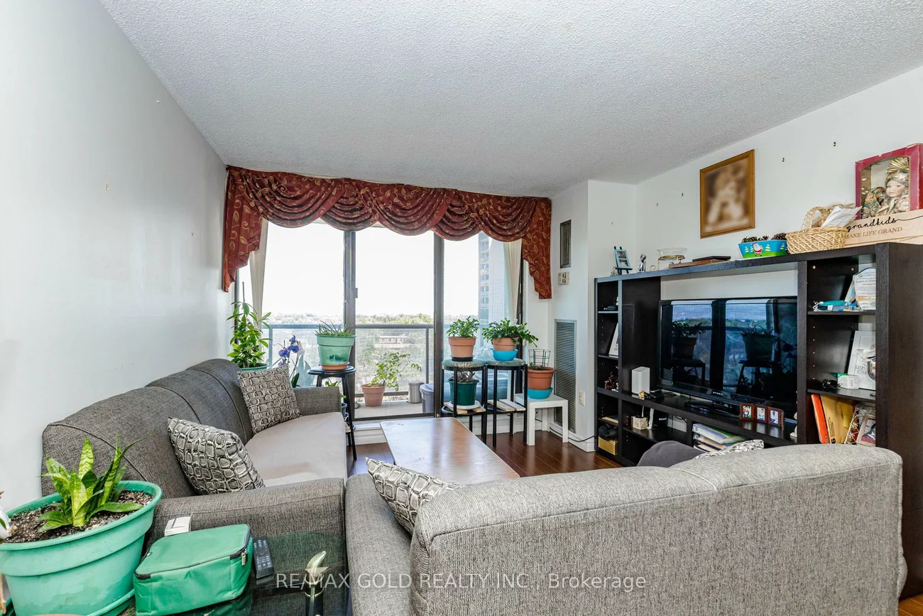 17, Knightsbridge, Queen Street Corridor, Brampton