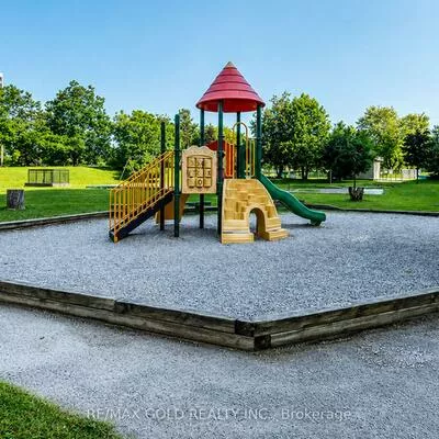 17, Knightsbridge, Queen Street Corridor, Brampton