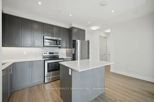 15, Lynch, Downtown Brampton, Brampton