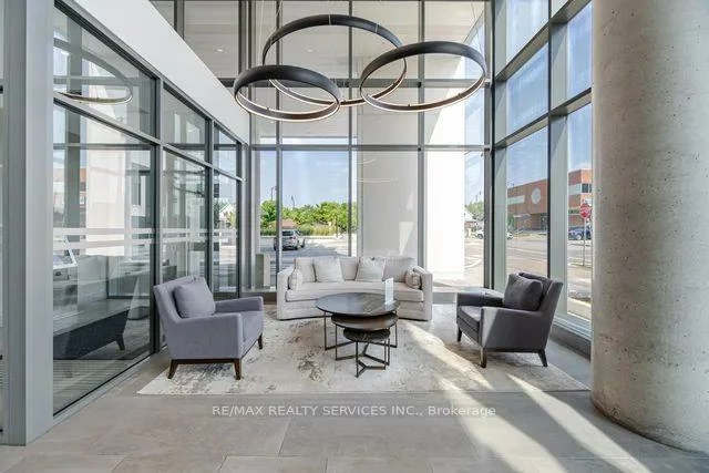 15, Lynch, Downtown Brampton, Brampton
