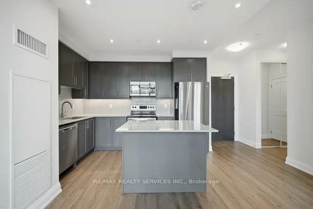 15, Lynch, Downtown Brampton, Brampton