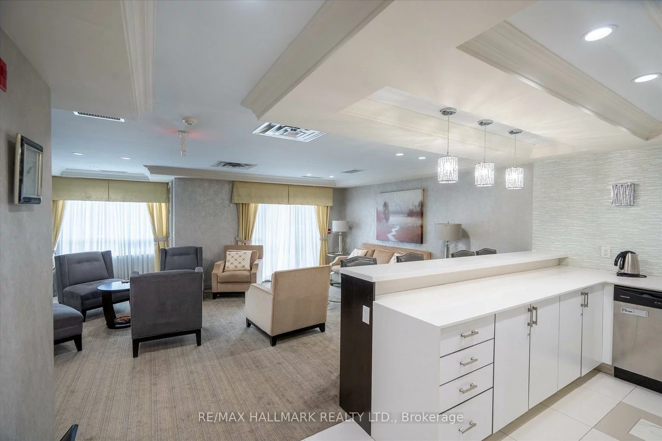 60, Via Rosedale, Sandringham-Wellington, Brampton