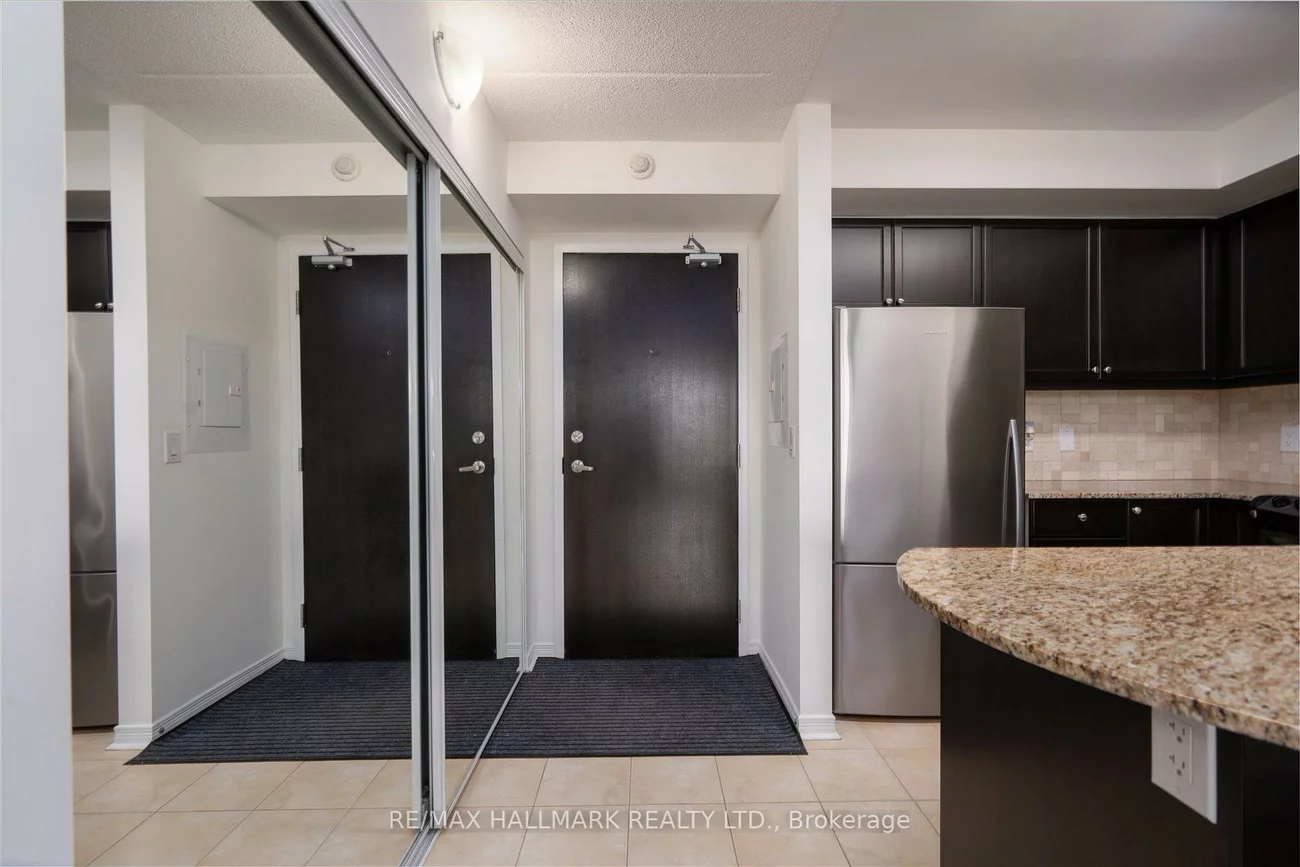 60, Via Rosedale, Sandringham-Wellington, Brampton