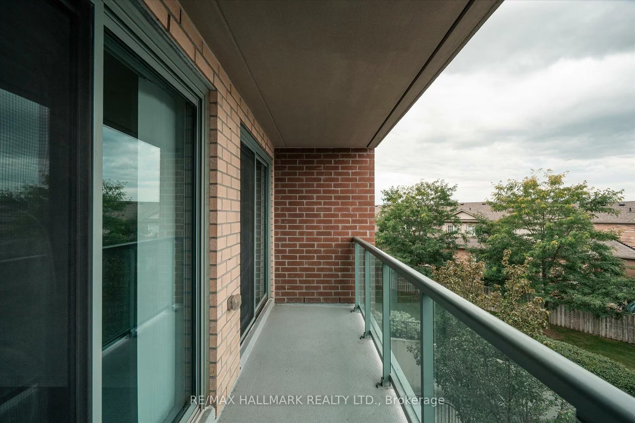 60, Via Rosedale, Sandringham-Wellington, Brampton