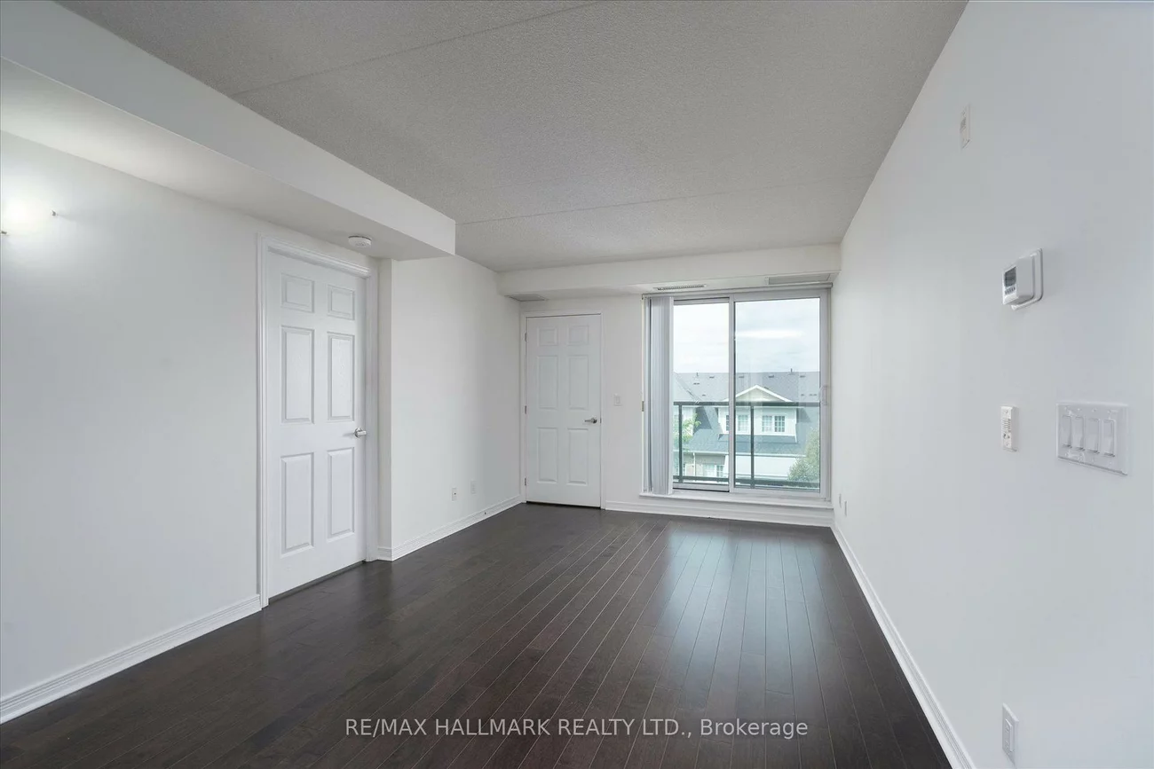 60, Via Rosedale, Sandringham-Wellington, Brampton
