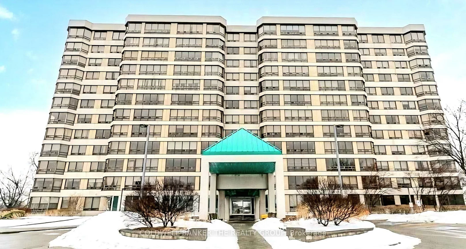 330, Mill, Brampton South, Brampton