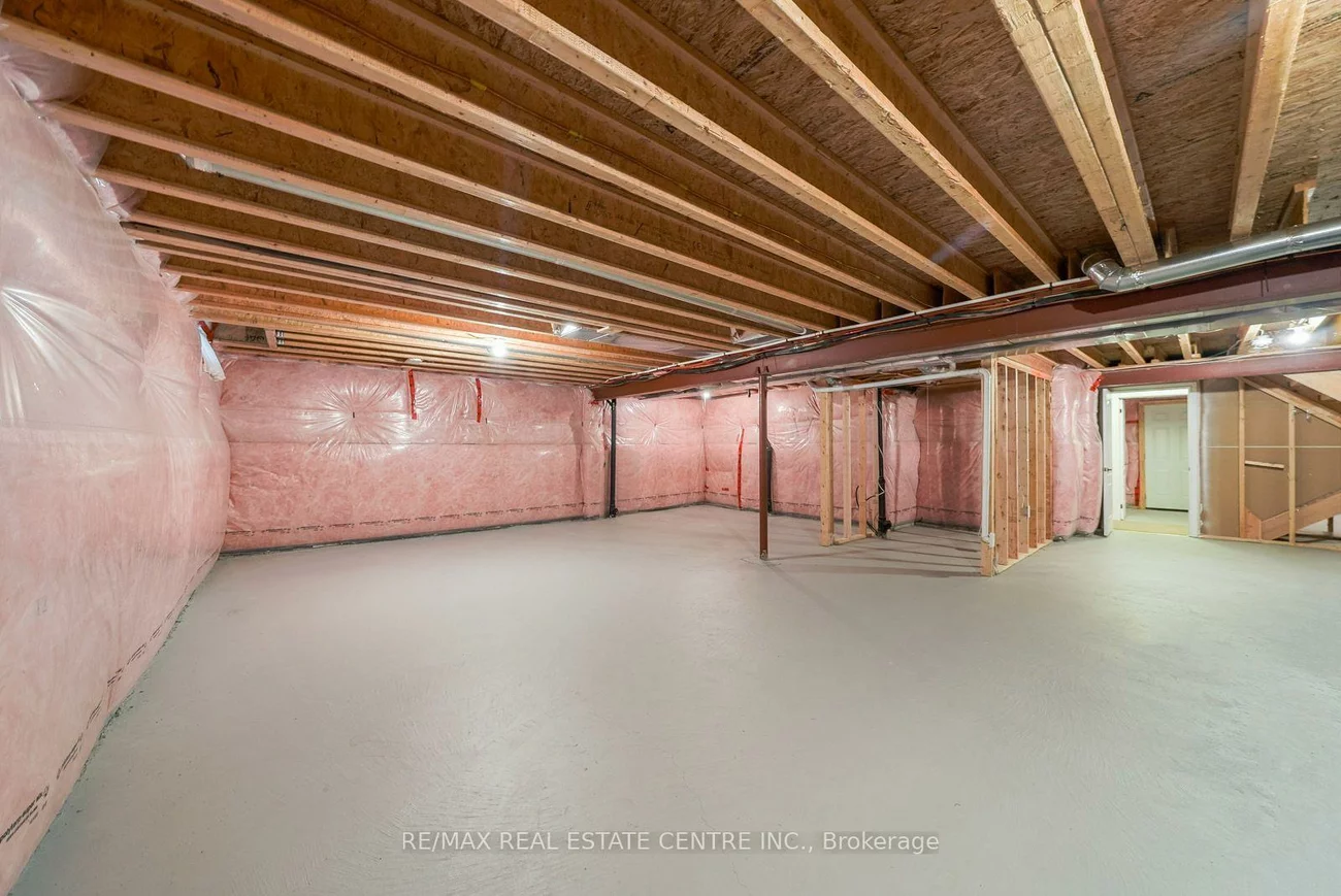 18, Seedhouse, Sandringham-Wellington, Brampton