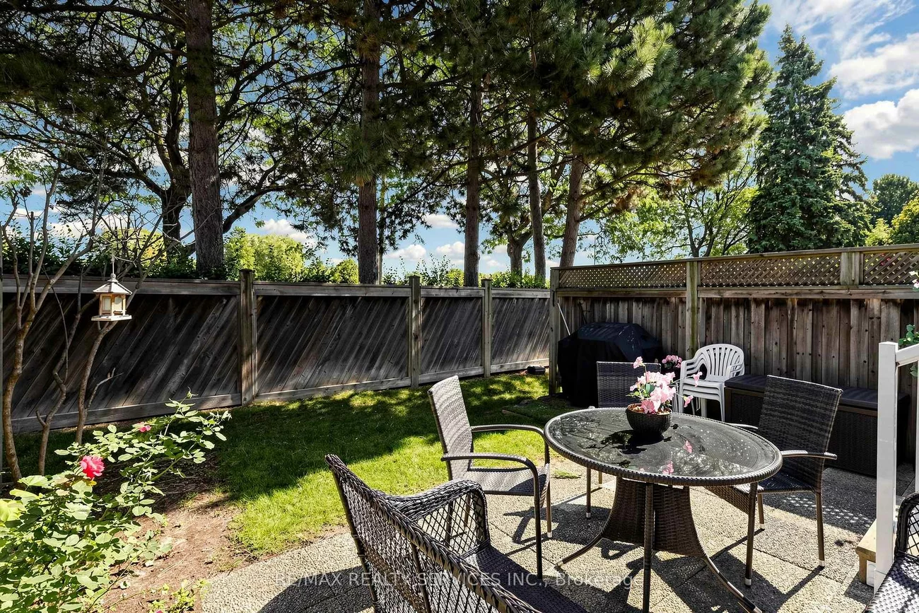 74, Heathcliffe, Central Park, Brampton