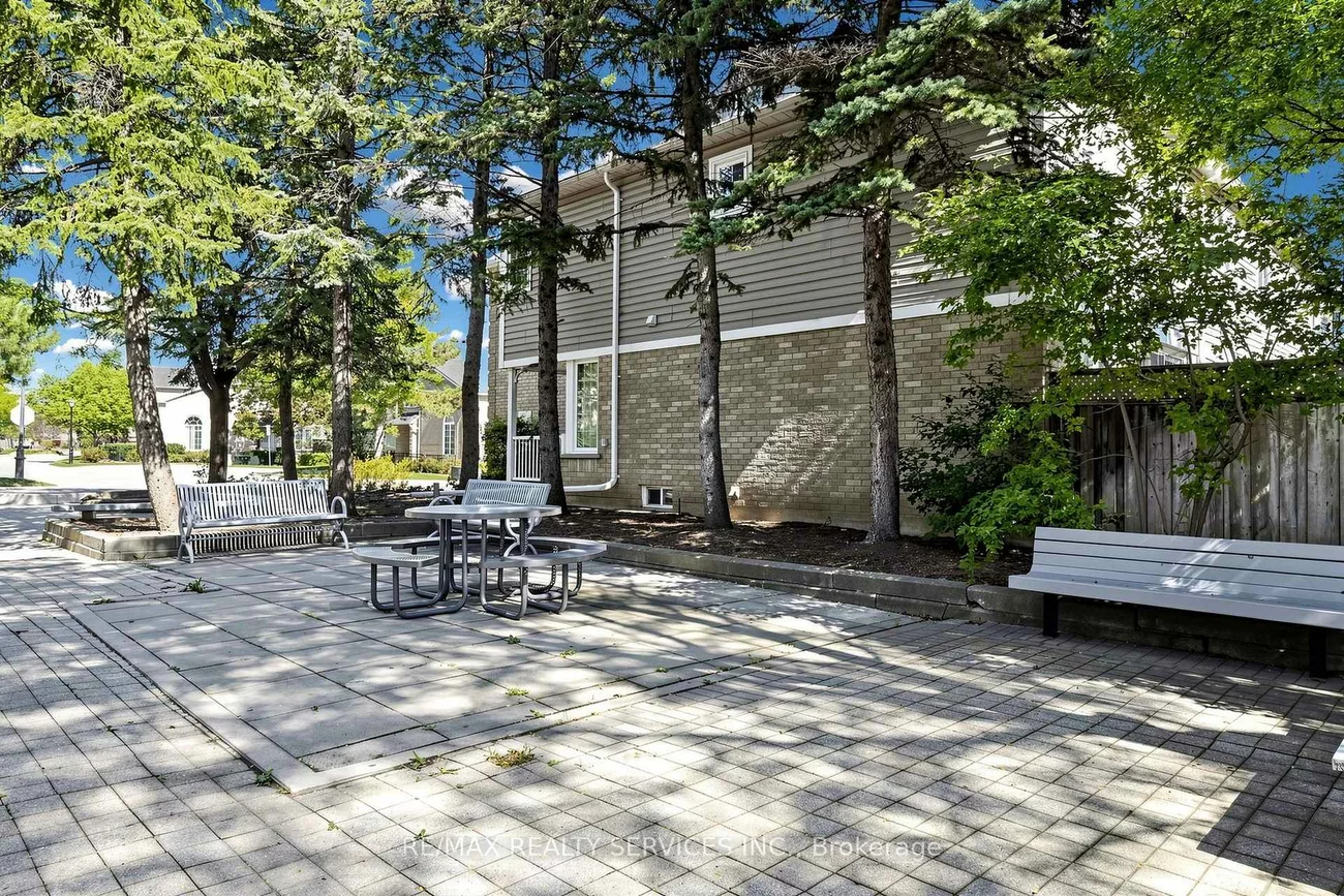74, Heathcliffe, Central Park, Brampton