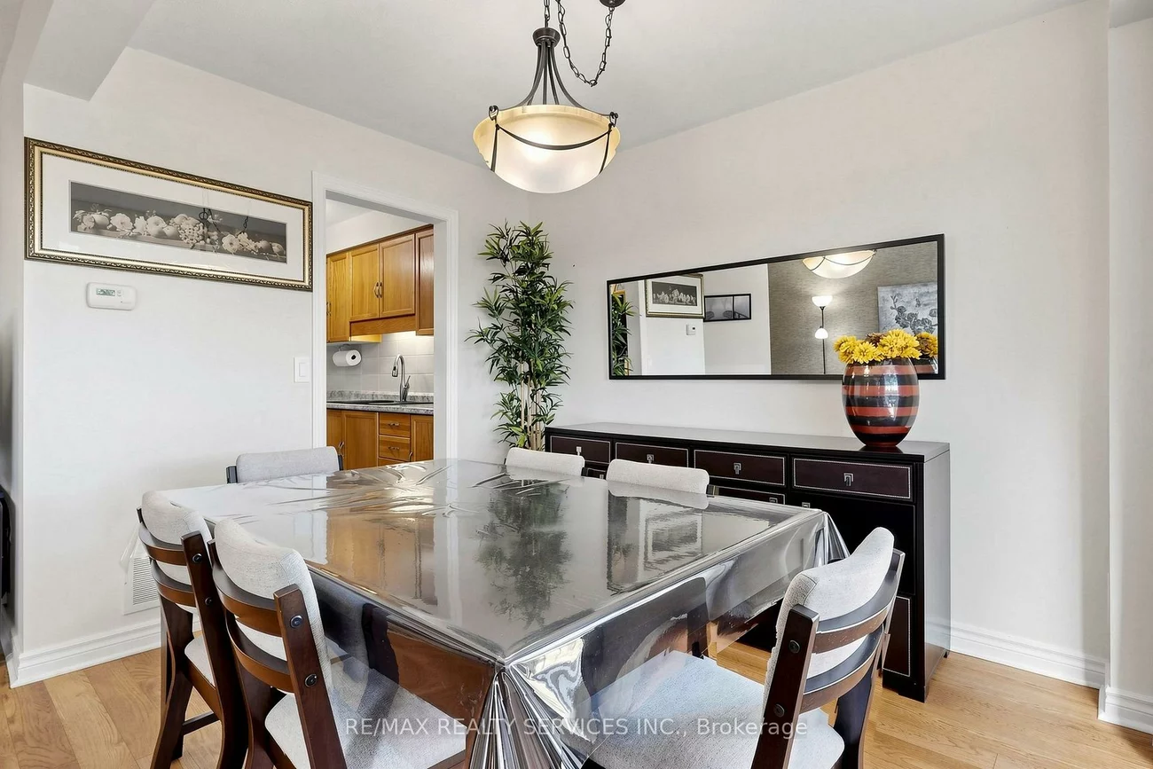 74, Heathcliffe, Central Park, Brampton