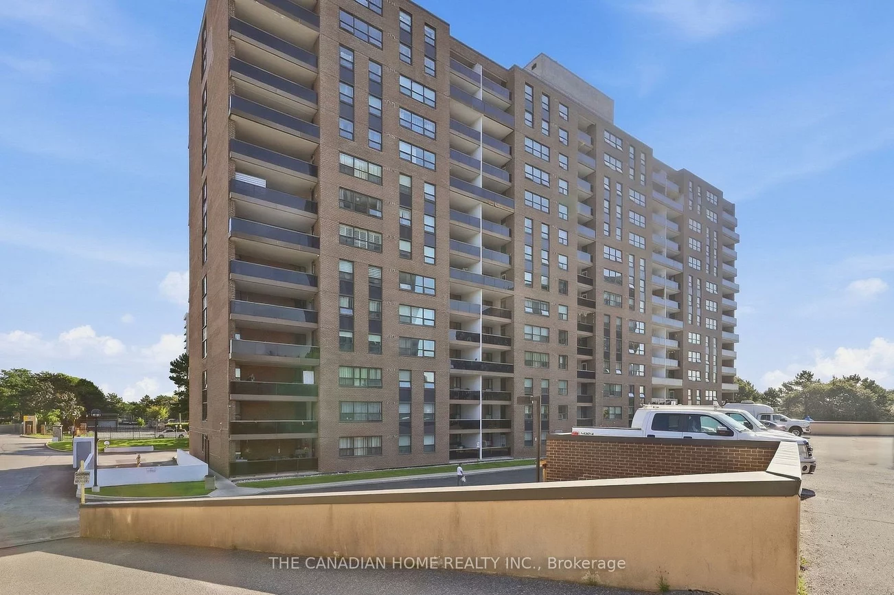 4, Lisa St., Queen Street Corridor, Brampton