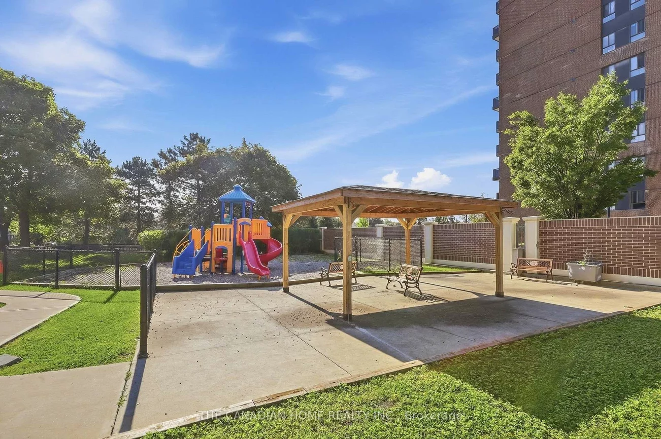 4, Lisa St., Queen Street Corridor, Brampton