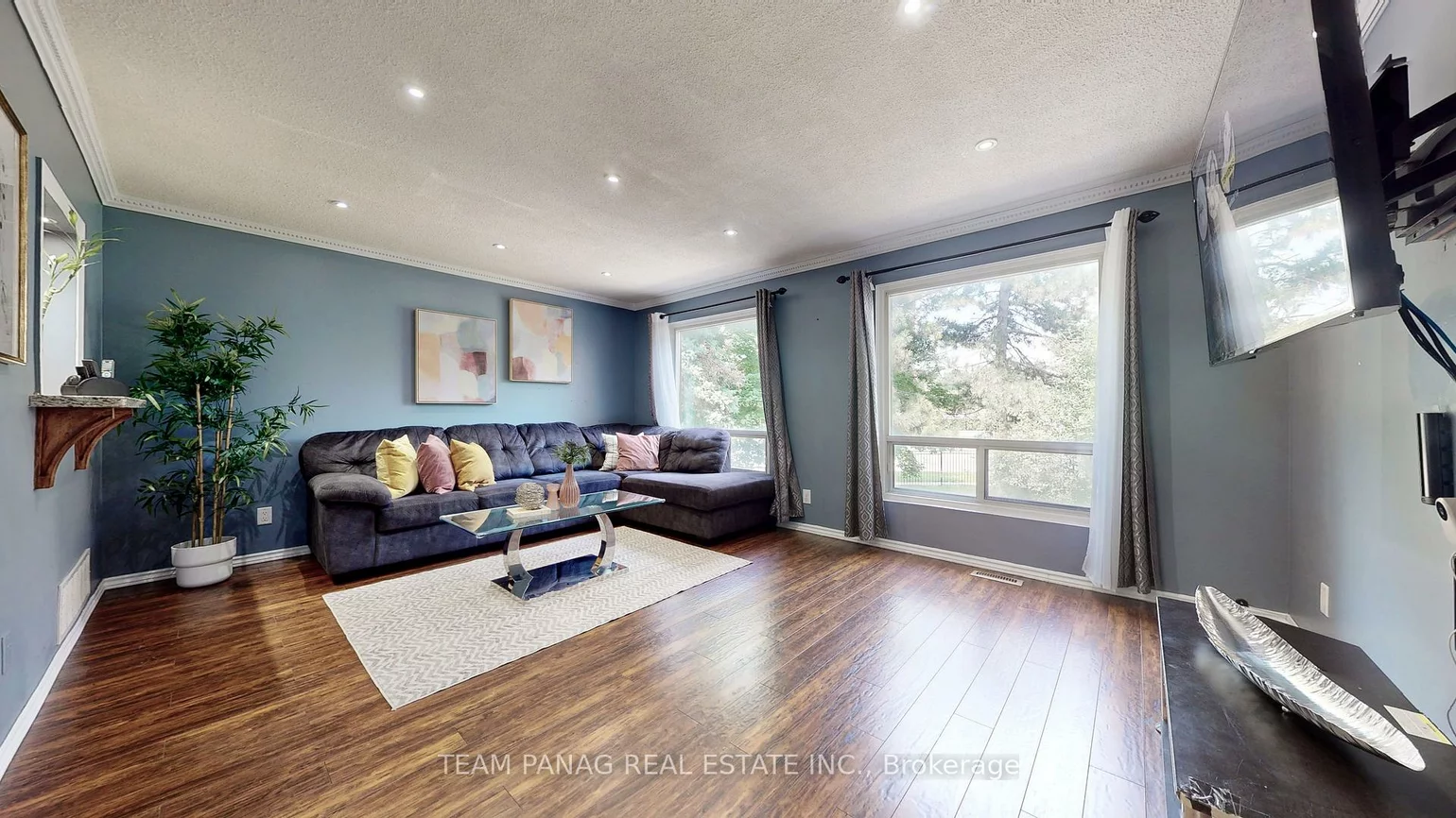 18, Carleton, Bramalea West Industrial, Brampton