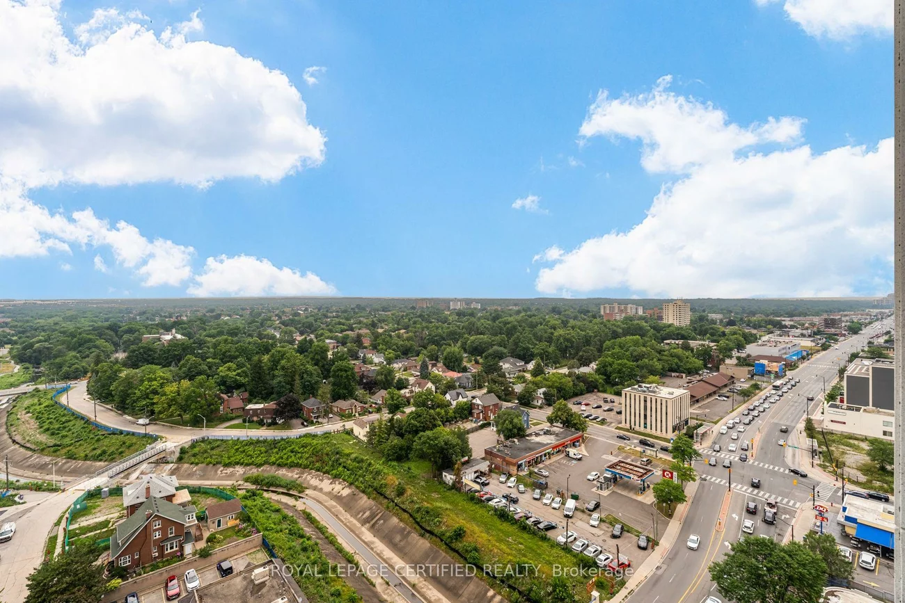100, John, Downtown Brampton, Brampton