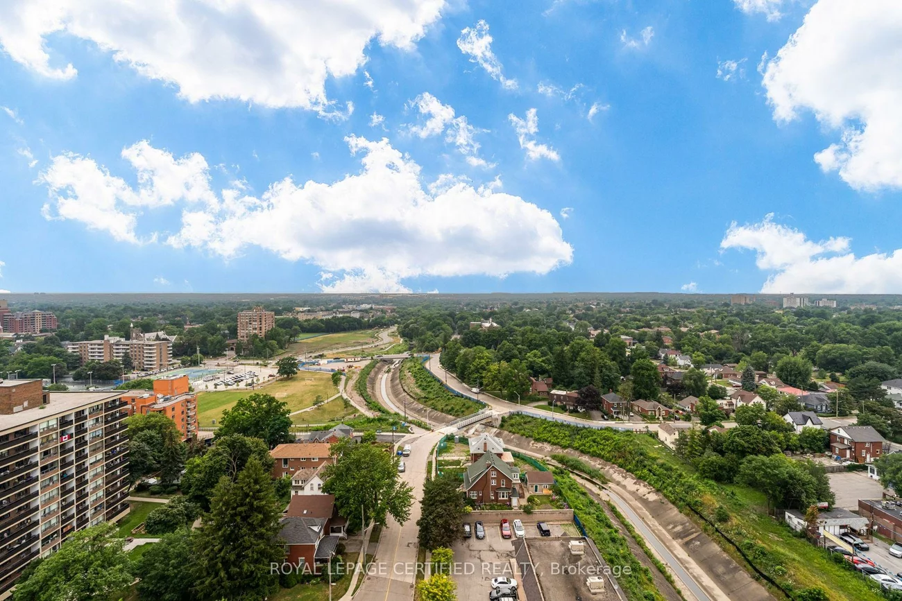100, John, Downtown Brampton, Brampton