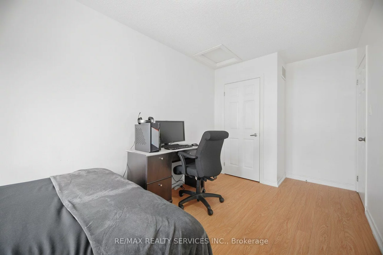 7, Cedar Lake, Bram West, Brampton