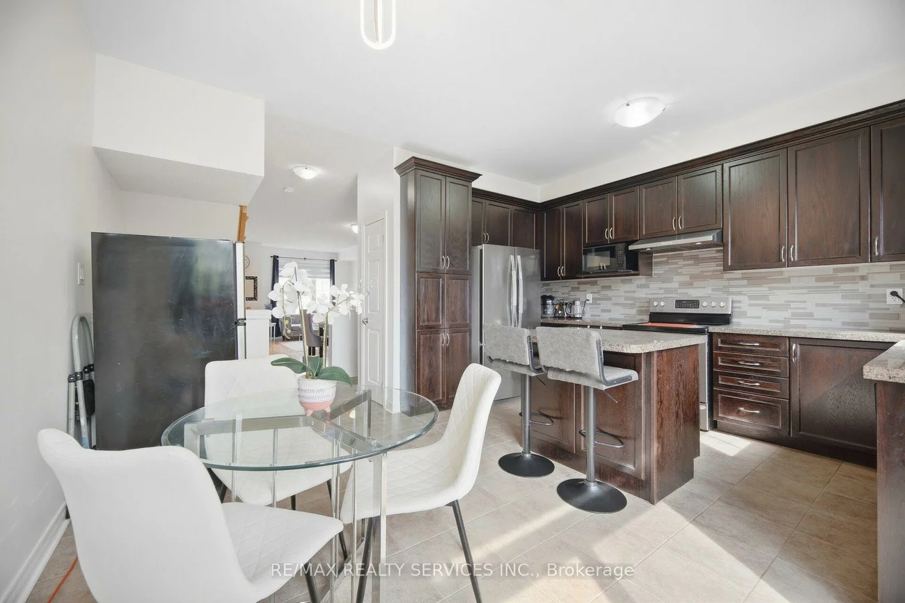 7, Cedar Lake, Bram West, Brampton