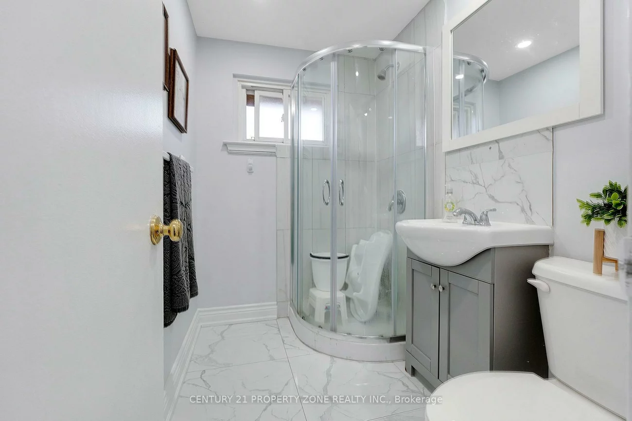 5, Briar, Avondale, Brampton