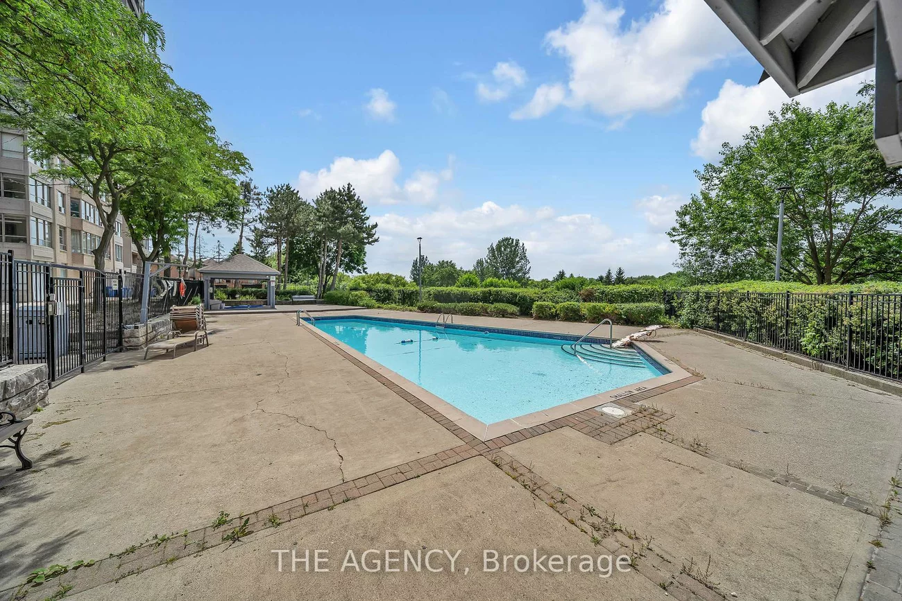 30, Malta, Fletcher's Creek South, Brampton