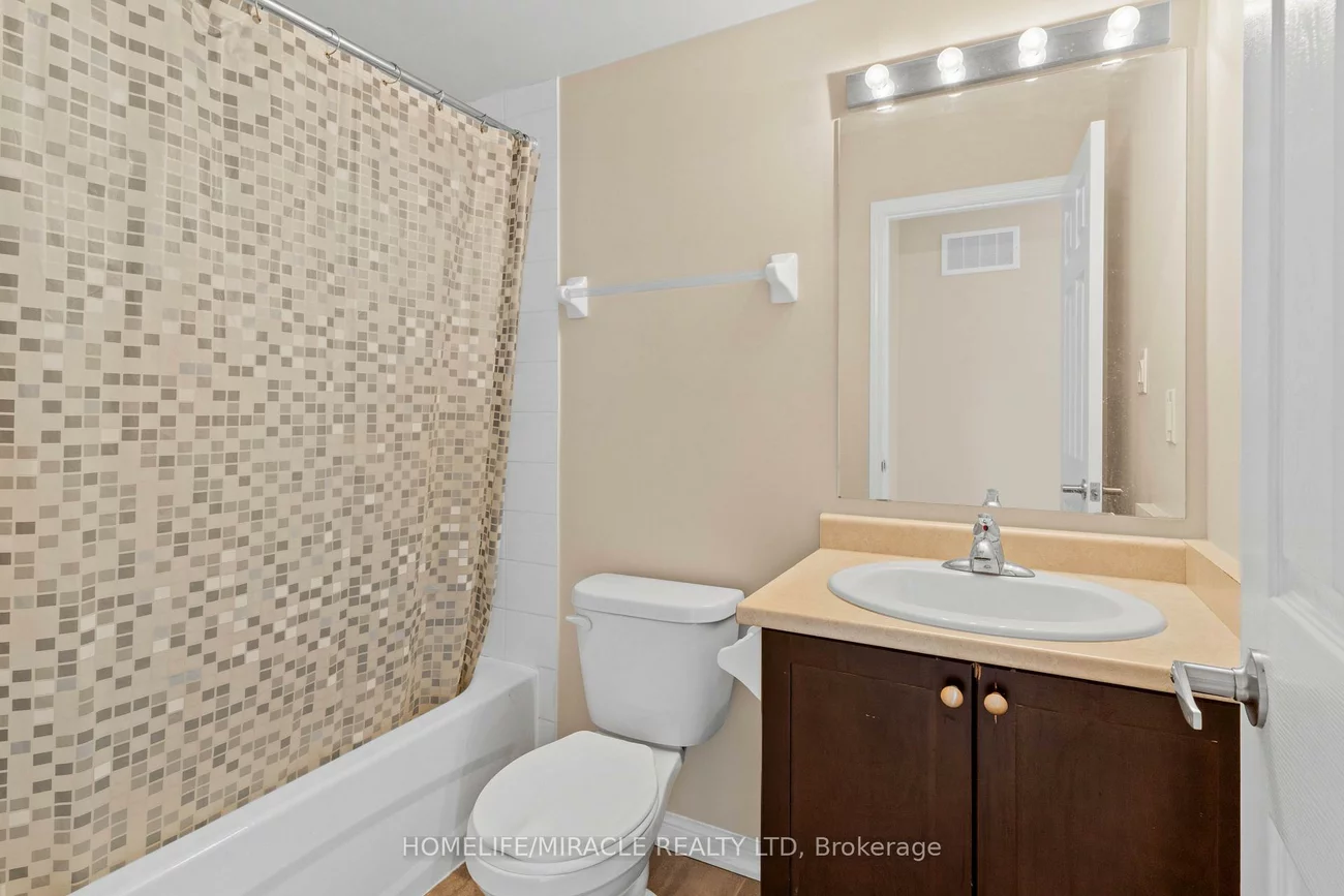 250, Sunny Meadow, Sandringham-Wellington, Brampton