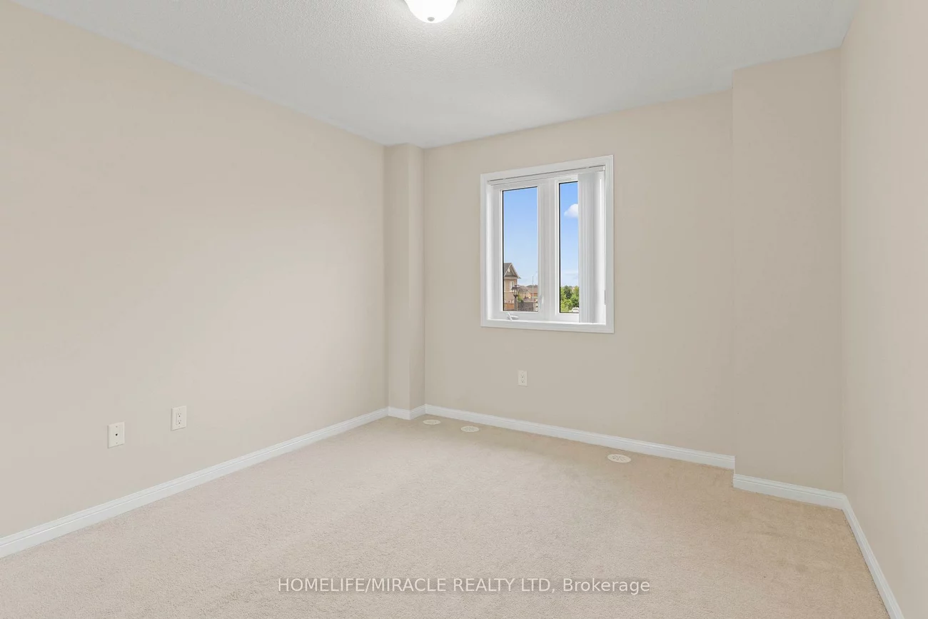 250, Sunny Meadow, Sandringham-Wellington, Brampton