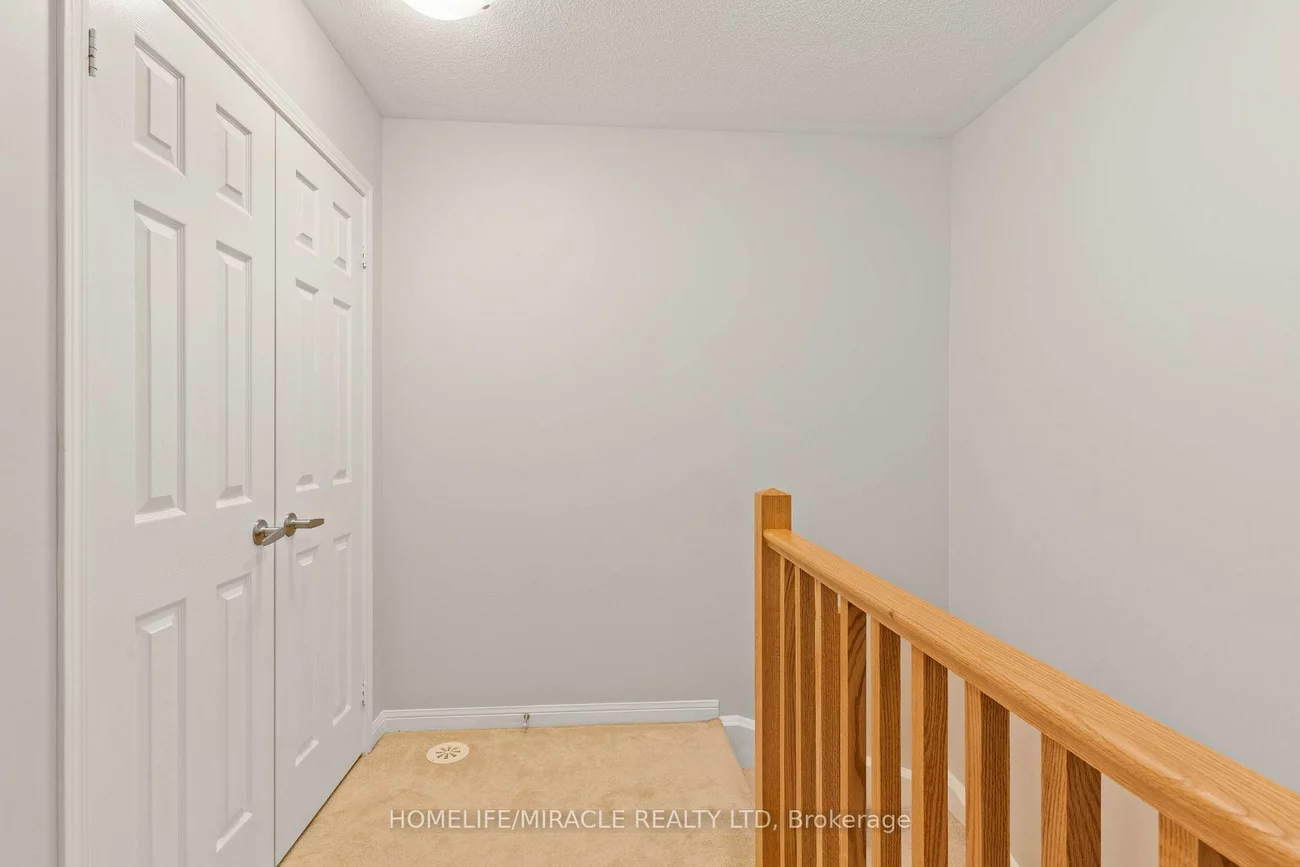 250, Sunny Meadow, Sandringham-Wellington, Brampton