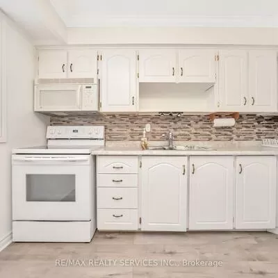 68, Baronwood, Brampton North, Brampton