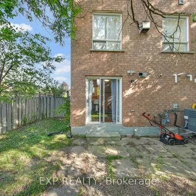 123, Brickyard, Brampton North, Brampton